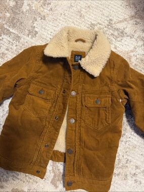 GAP Kids Sherpa-Lined Corduroy Jacket in Camel & Cream